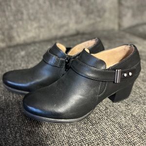 Black new ankle boots